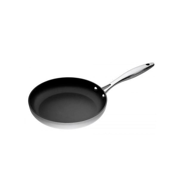 Hos Butik24 finder du køkkengrej fra Scanpan