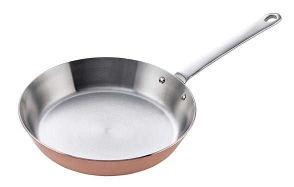 Scanpan stegepande i kobber med en diameter på 26 cm og induktionsvenlig stålbund designet til optimal varmefordeling og holdbarhed