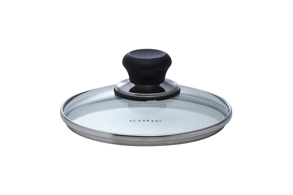 Scanpan 16 cm glaslåg med sort håndtag og rustfrit stål kant, designet til klassisk madlavning og opbevaring