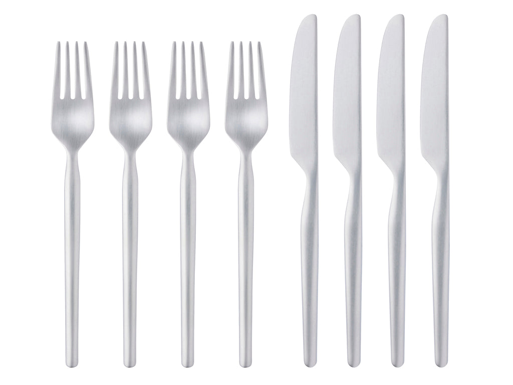 Sæt med Gense Dorotea frokostbestik bestående af fire gafler og fire knive i mat stål design