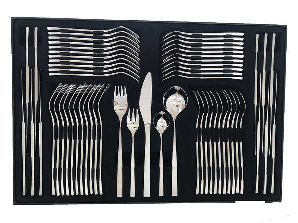 Billede af Gense Fuga bestiksæt med 60 dele i mat og blankt stål, der viser en elegant samling af knive, gafler, skeer og dessertbestik arrangeret i en sort æske.