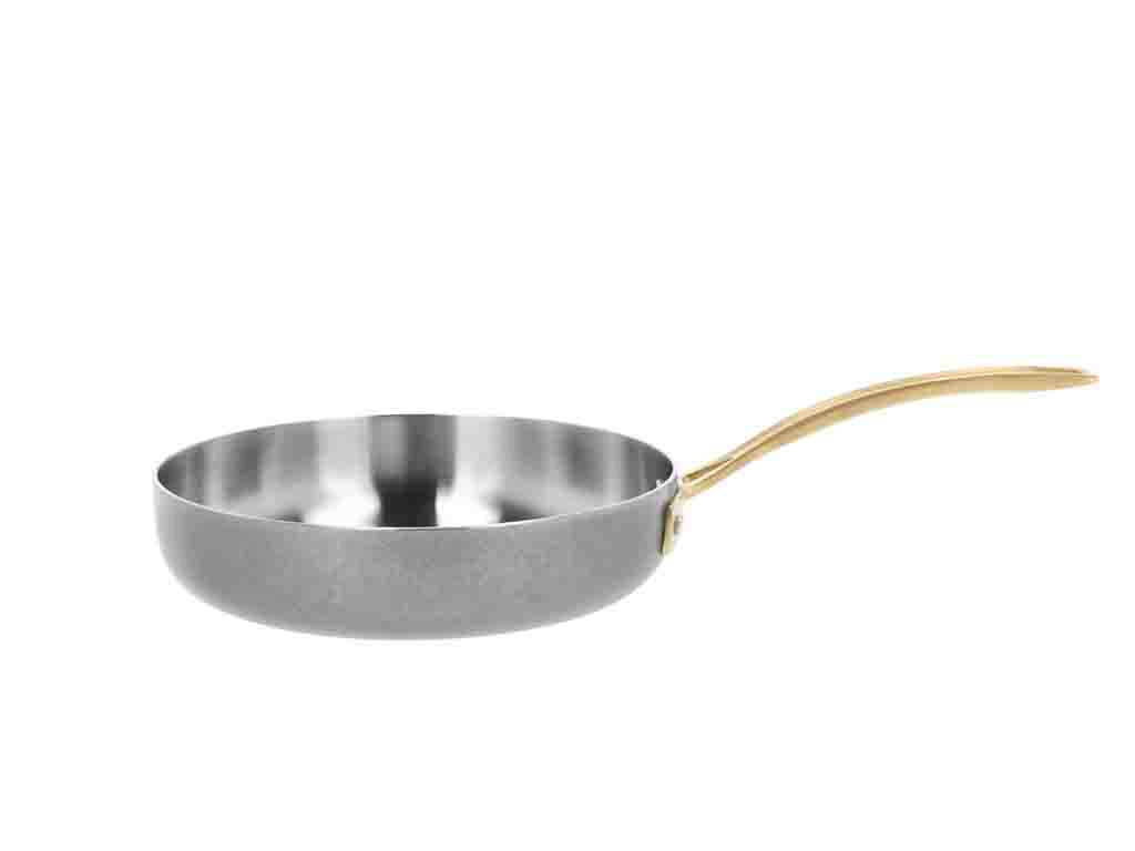 Pillivuyt Gourmet Durance stegepande i stål med en diameter på 24 cm og en elegant gylden håndtag
