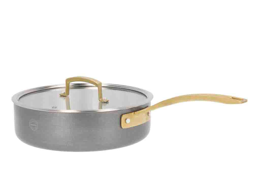 Sauterpande i stål fra Pillivuyt Gourmet Durance med låg og diameter på 24 cm i grå farve med guldfarvet håndtag