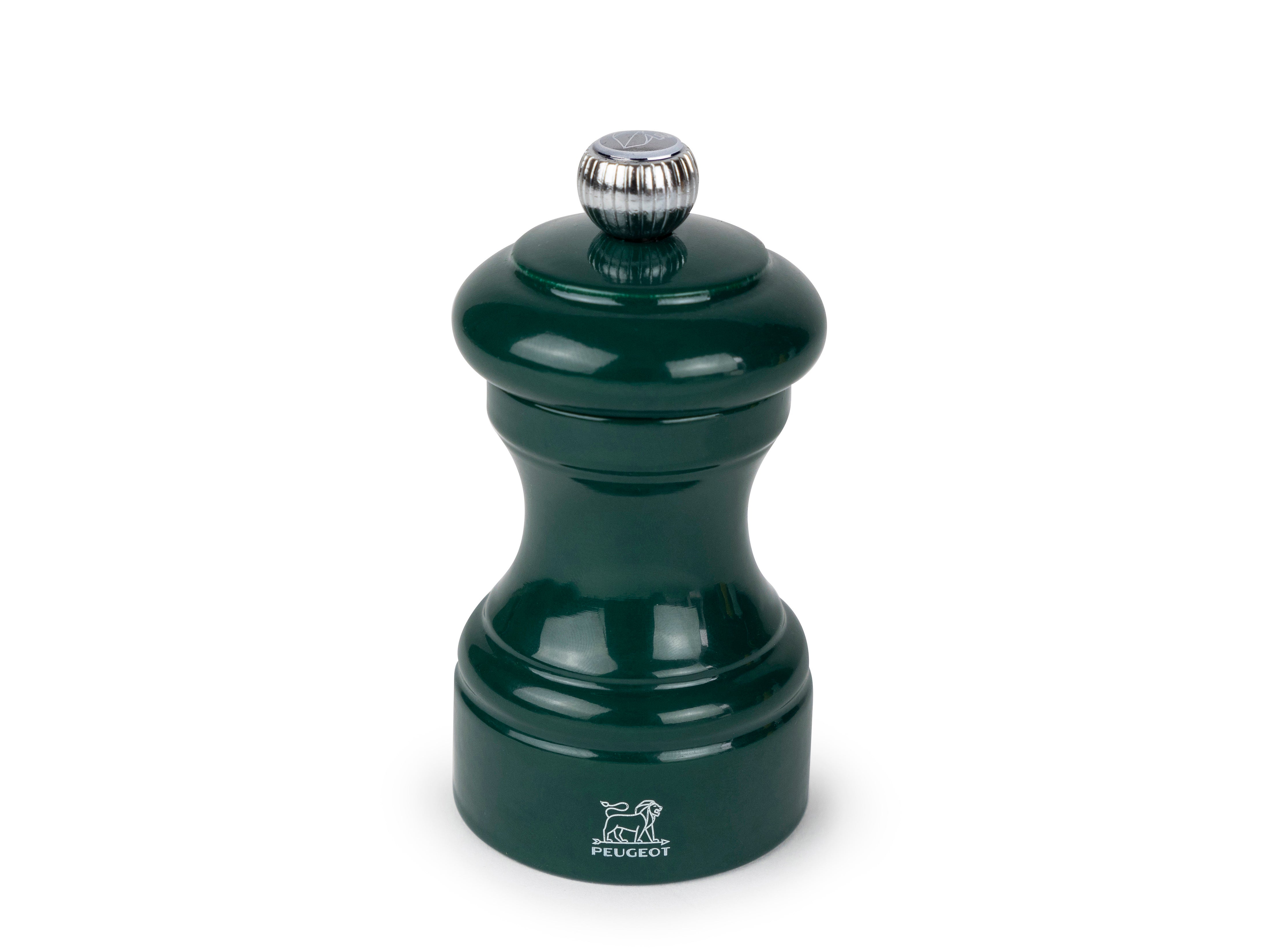 Peugeot Bistrorama saltkværn i grøn farve med glat overflade og en metalknop på toppen designet til at være stilfuld og funktionel måler 10 cm i højden.