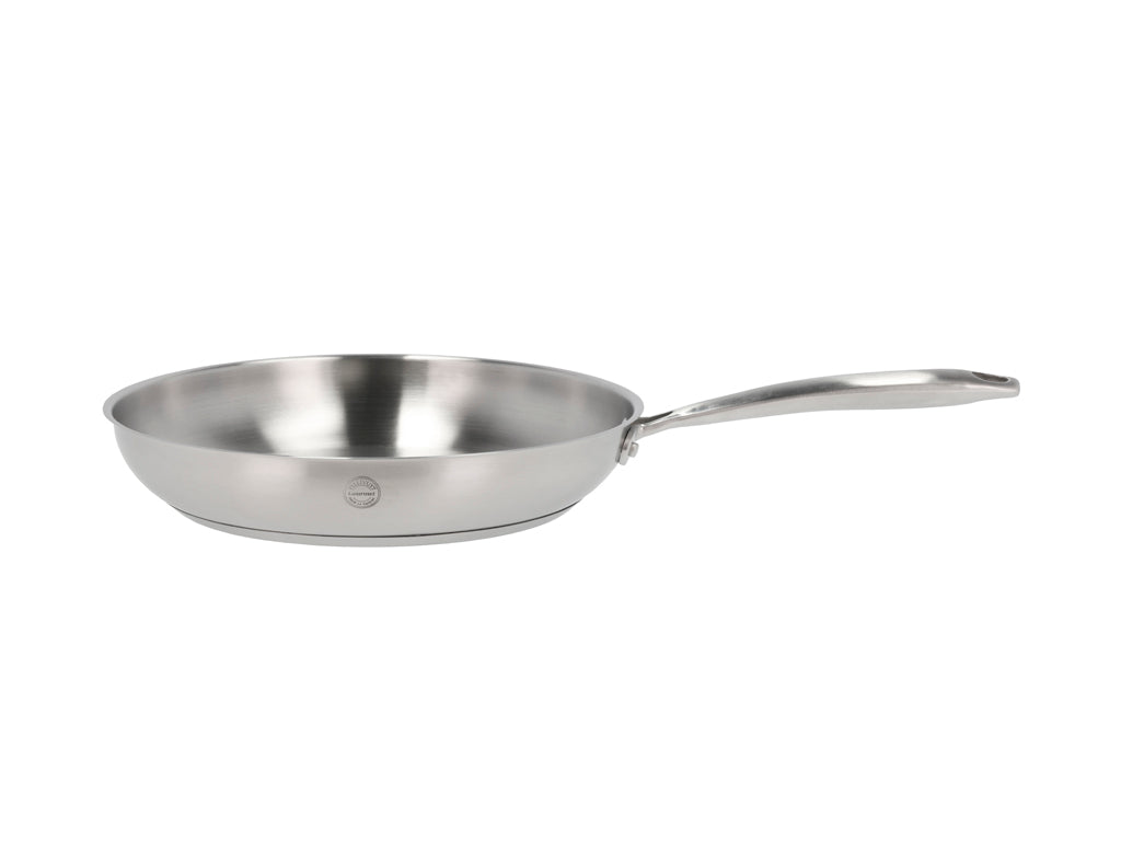 Stainless steel stegepande fra Pillivuyt med en diameter på 28 cm og en robust håndtag til nem håndtering
