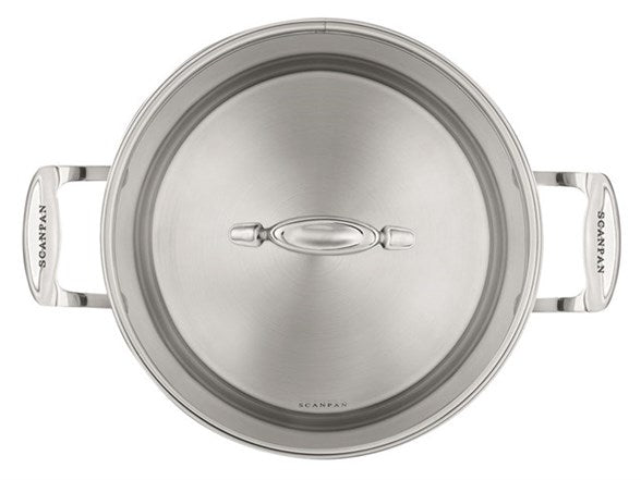 Stål gryde med låg fra Scanpan, 11 liter og 26 cm, set ovenfra, med polerede håndtag og en elegant udformning.