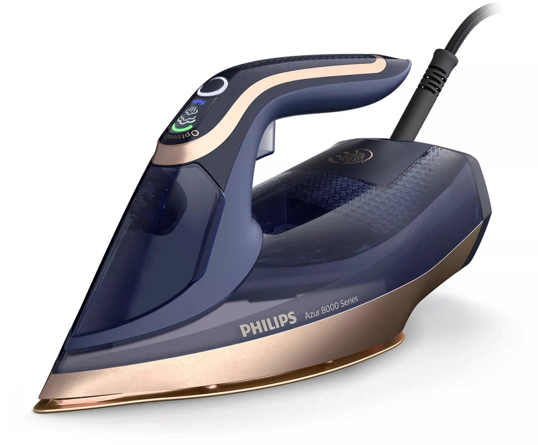 Billede af Philips Azur 8000 Series Dampstrygejern med en moderne designet krop i mørkeblå og gyldne detaljer samt en ergonomisk håndtag og kontrolpanel.