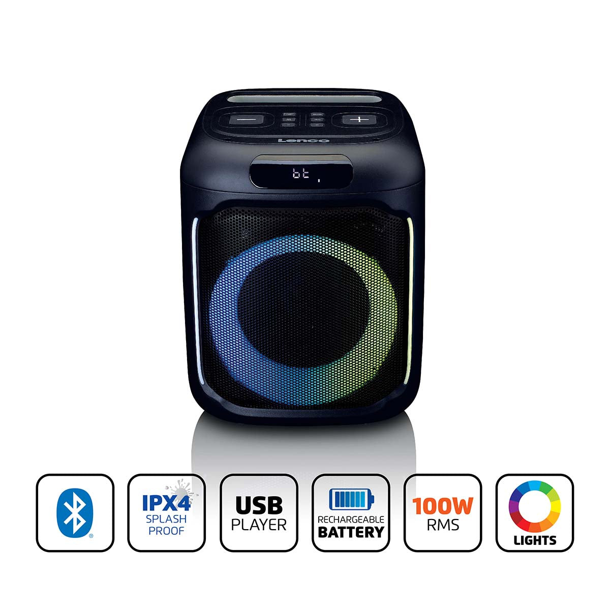 Kompakt Lenco IPX4 Bluetooth partyhøjttaler med trådløs mikrofon fremvist fra front med lysstriber og kontrolknapper øverst samt ikoner for Bluetooth, USB-afspiller, genopladeligt batteri, 100W RMS og lysfunktioner nederst
