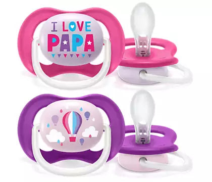Toffedutter fra Philips Avent SCF080/04 Ultra air sut 2-pak 6-18 måneder med motiver af hjerter og balloner i pink og lilla farver velegnet til børn mellem 6 og 18 måneder