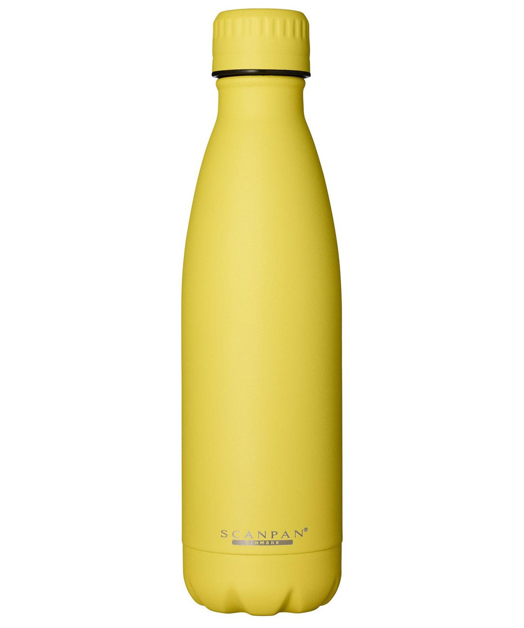 Scanpan To Go termoflaske i primrose gul aluminium på 500 ml med skruelod og logo nederst.