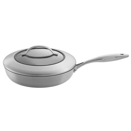 Scanpan 28 cm sautpande med glaslåg i rustfrit stål og ergonomisk håndtag designet til nem håndtering og holdbarhed