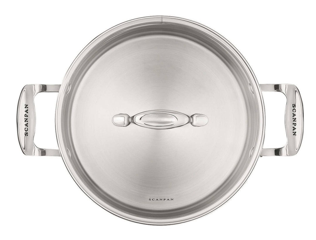 Scanpan Impact 24 cm gryde med låg i børstet rustfrit stål rummende 4,8 liter med ergonomiske håndtag