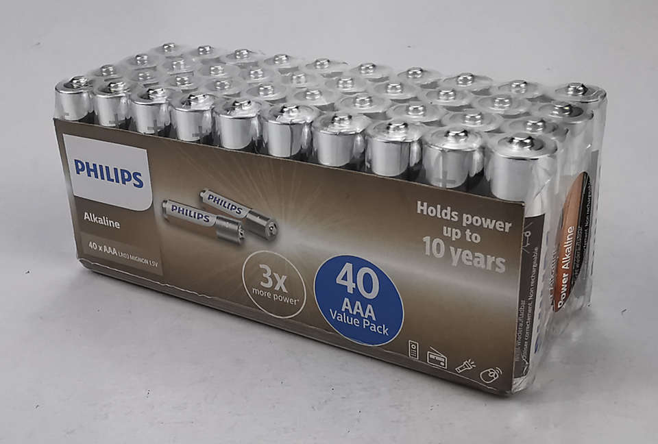Pakke med 40 Philips LR03A40F Alkaline AAA batterier med lang holdbarhed op til 10 år og tre gange mere kraft
