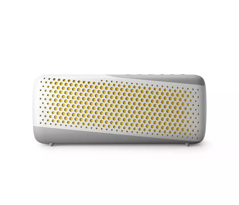 Trådløs Philips højttaler TAS4807W/00 med et moderne design og perforeret gitter af gule og grå nuancer den er IP67 klassificeret, støv- og vandtæt, hvilket gør den ideel til udendørs brug
