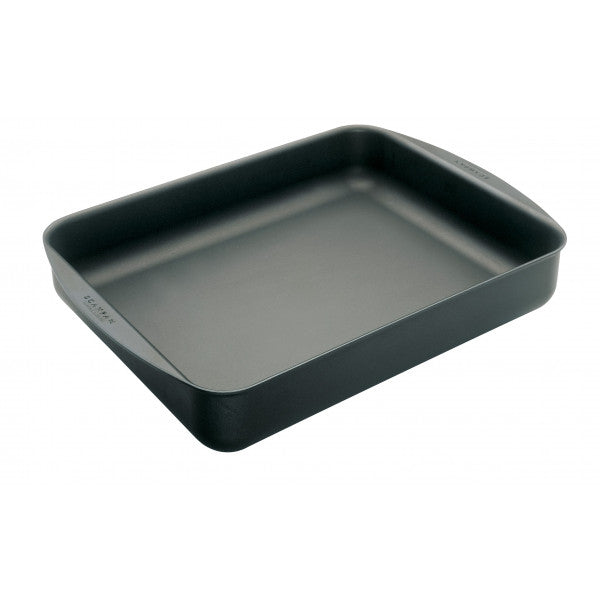 Scanpan Classic bradepande med en kapacitet på 3 liter og dimensionerne 34 x 22 centimeter i sort farve med struktureret overflade og håndtag